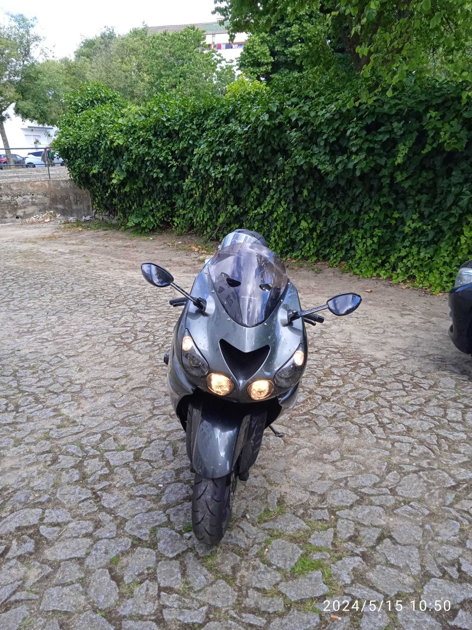 Kawasaki ZZR 1400