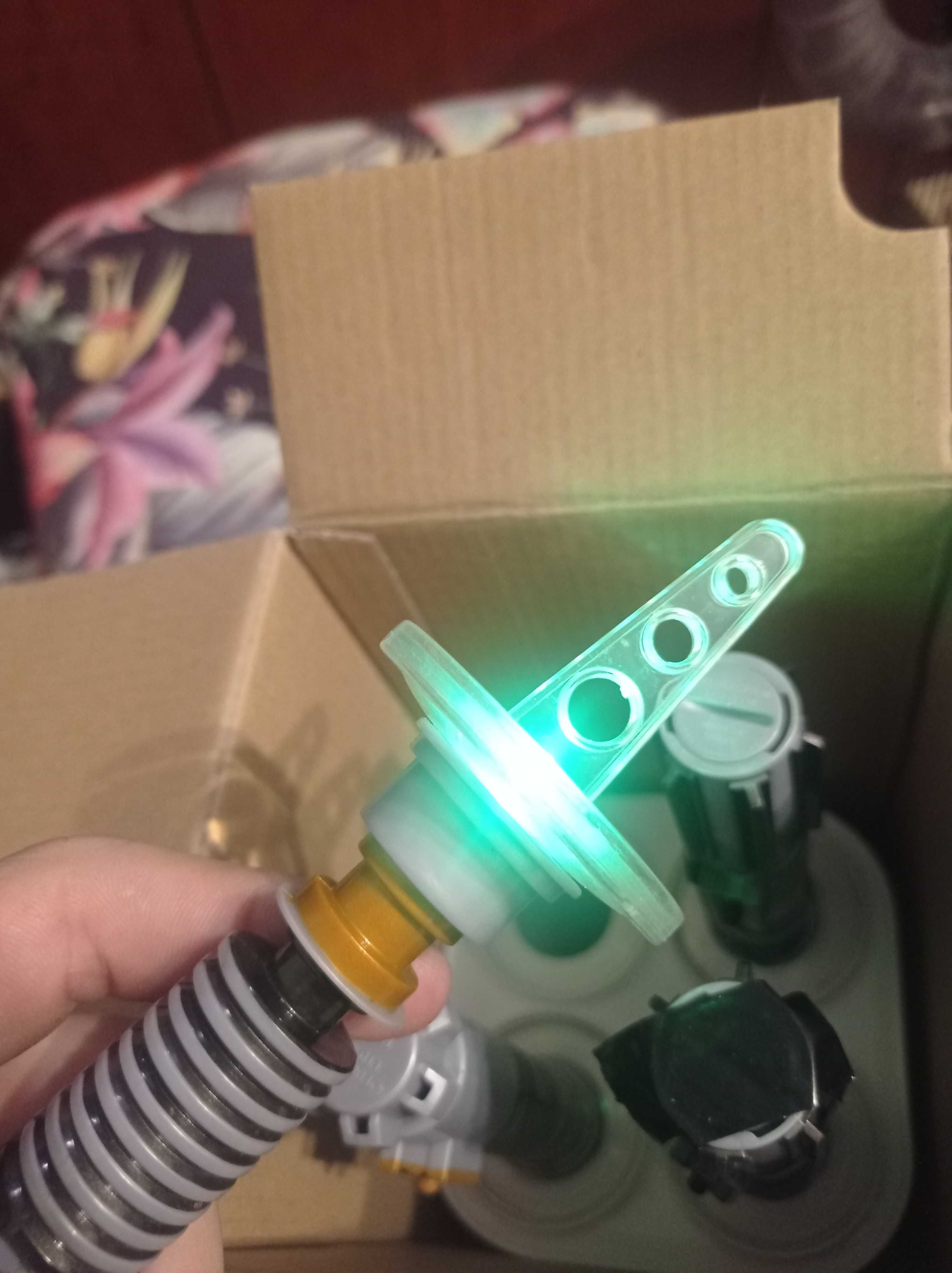 Star Wars lightsabers ice pop maker zestaw do lodów miecze świetlne