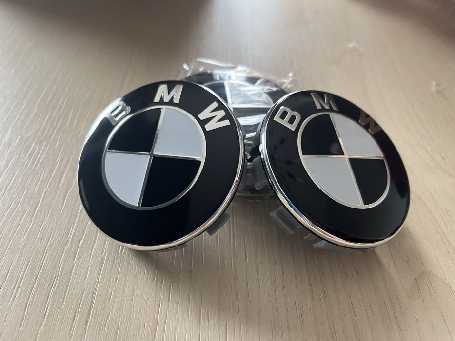 Dekielki do kół 4 sztuki BMW 68mm (kapsle, znaczki, Alu, dekle, felgi)