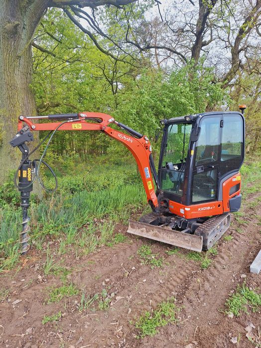 Usługi minikoparką wiercenie pod słupki