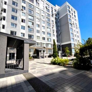 Однокімнатна мінімальне оформлення поруч школа