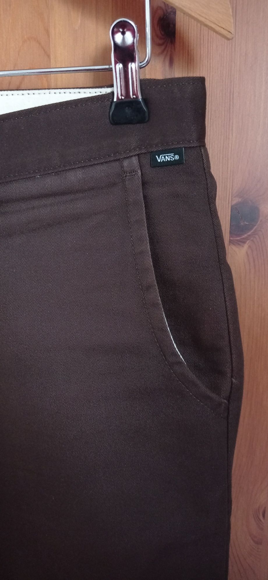 Orginalne spodnie VANS jeansy typu chinos za 1/3 ceny sklepowej
