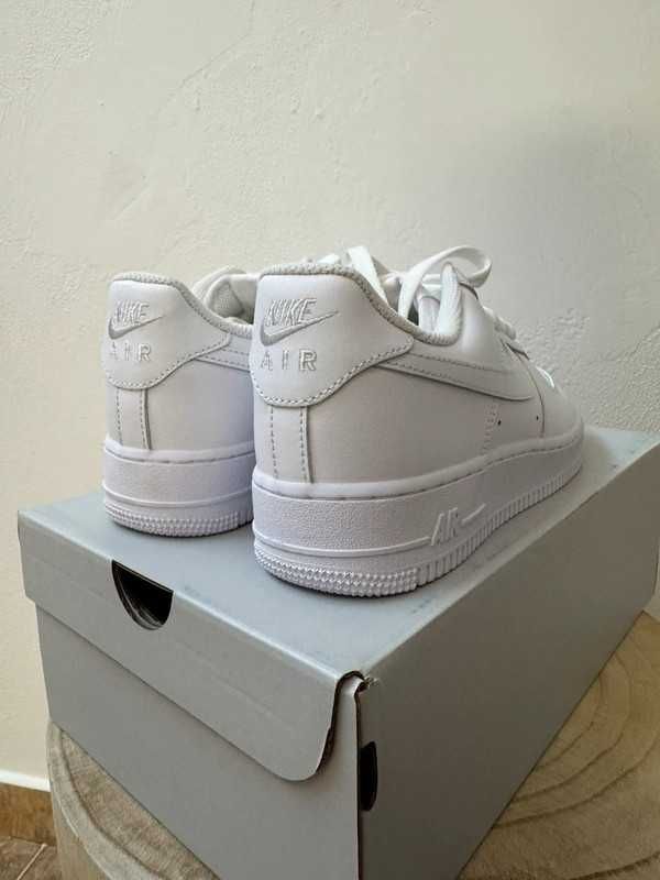 Nike Air Force 1 Low '07 White 36 EU / 4US / 22 CM