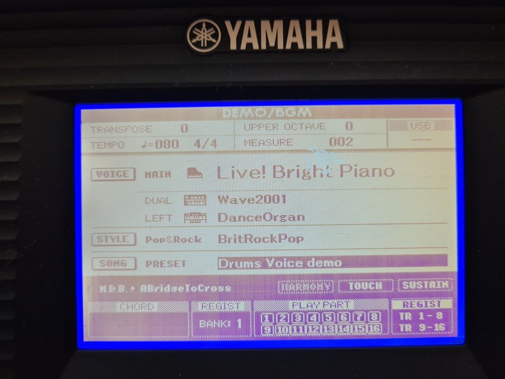 Keyboard Yamaha PSR S650