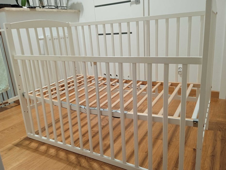 Oddam łóżeczko dziecięce 120 cm – białe, używane