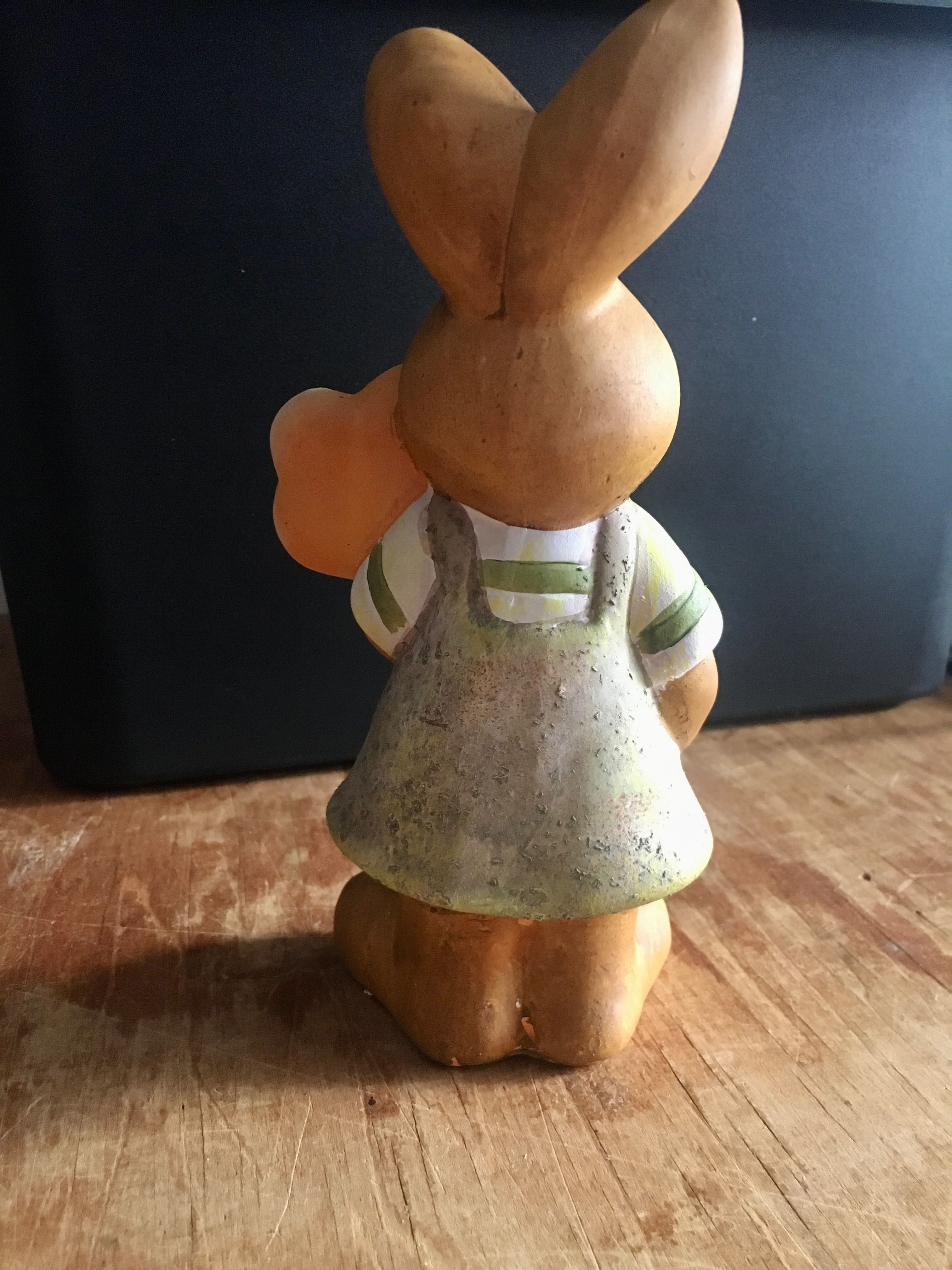 NOWA Figurka Zajączek Wielkanoc