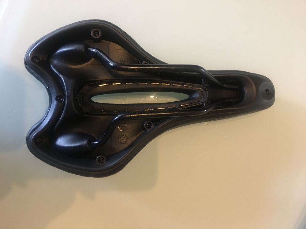 Selim/assento bicicleta Yafee novo