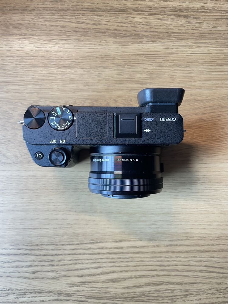 Sony a6300 + lente 16-50 + 3 baterias