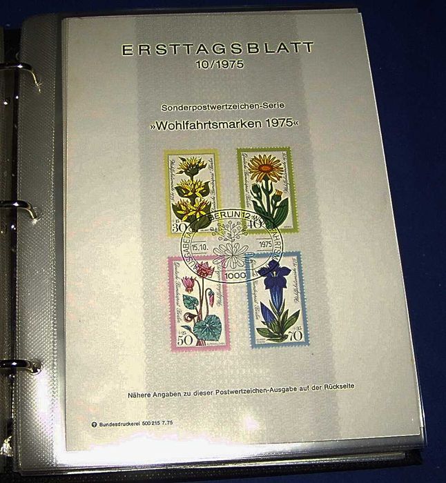 Znaczki Karty Etb cztery roczniki 75-78 w albumie Berlin