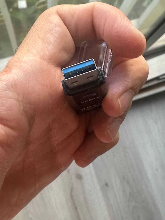 Adaptador USB para Leitor de Cartoes de Memoria