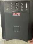 UPS zasilacz awaryjny APC 1000