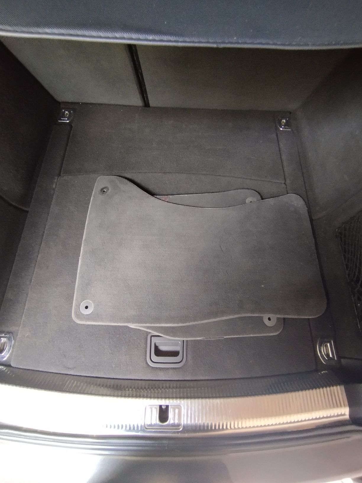 Audi A4 B8 8K 2010року