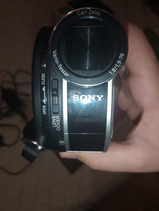 Продам відеокамеру sony hybrid
