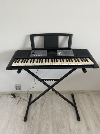 Keyboard Yamaha PSR E233