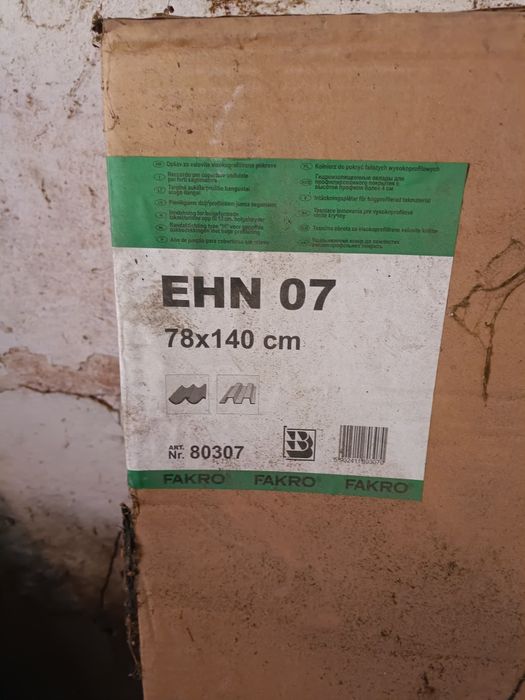 Kołnierze do pokryć falistych wysoko profilowych Fakro EHN 07 i EHN 13