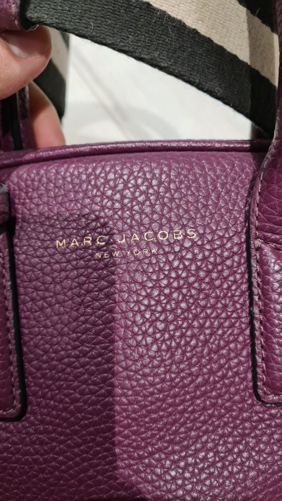 Сумка Marc Ja­cobs Small Gotham Baulet­to Hand­bag  оригінал
