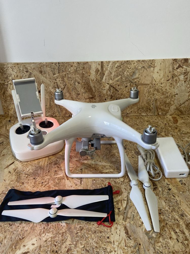 Drone DJI Phantom 4
