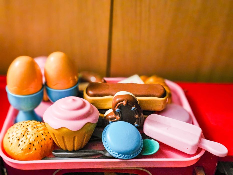 KidKraft Kuchenka d/dzieci MDF, Kasa VT, Czajnik FisherPrice i dodatki