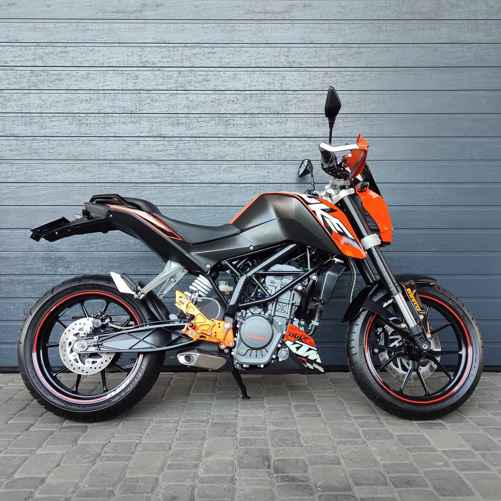 Продам мотоцикл KTM Duke 200 (9211)