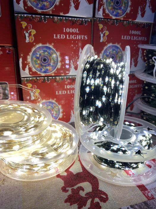 Гірлянда  Роса на зеленому проводі