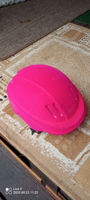 Kask rowerowy damski rozmiar M,52-56cm