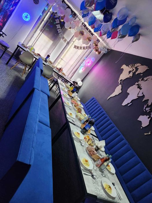 Roczny zestaw kanap do lokalu, biura, salonu, holu