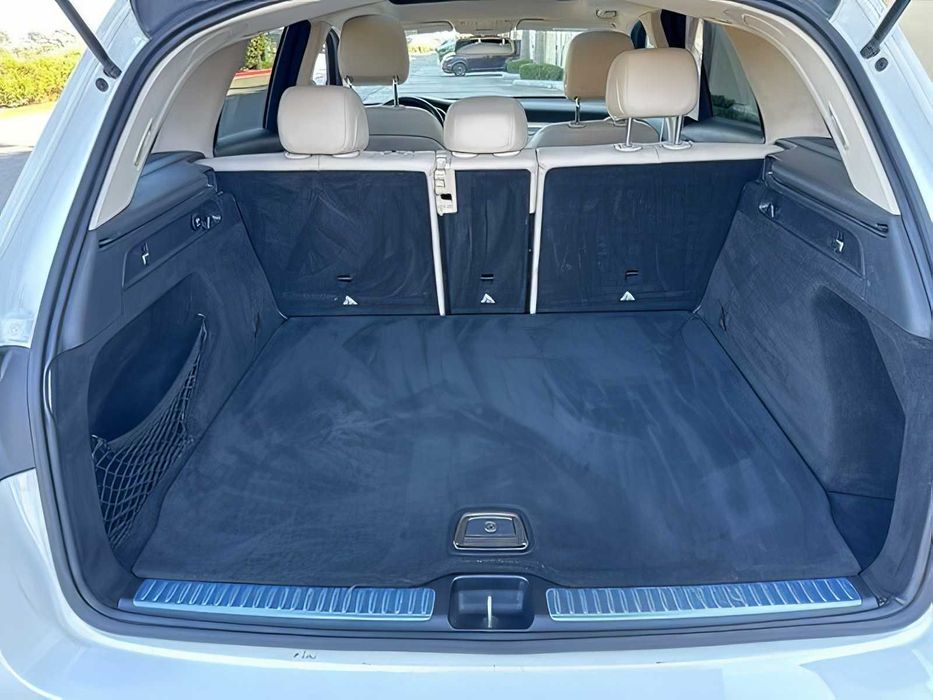 Mercedes-Benz GLC 300      2017