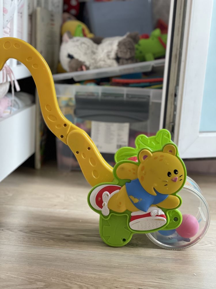 Fisher price велика музична каталка