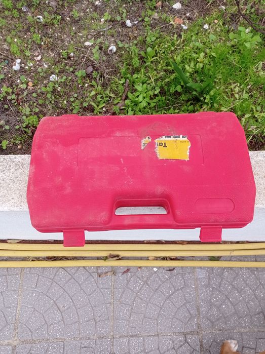 Tarrachas para tubo metálico