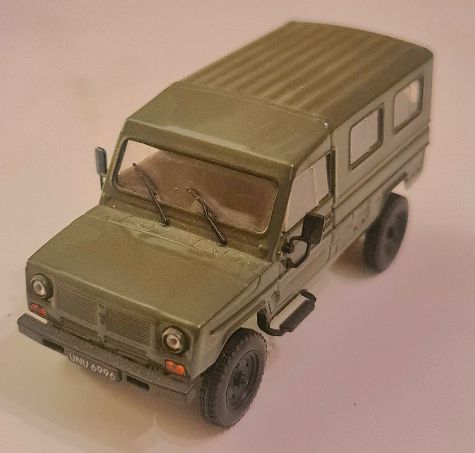 Tarpan Honker 4012 Model z gazetką Kultowe Auta PRL1:43 Wyd.Deagostini