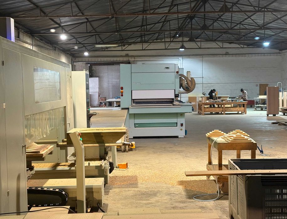 Alugar espaço Rio Maior por estofador