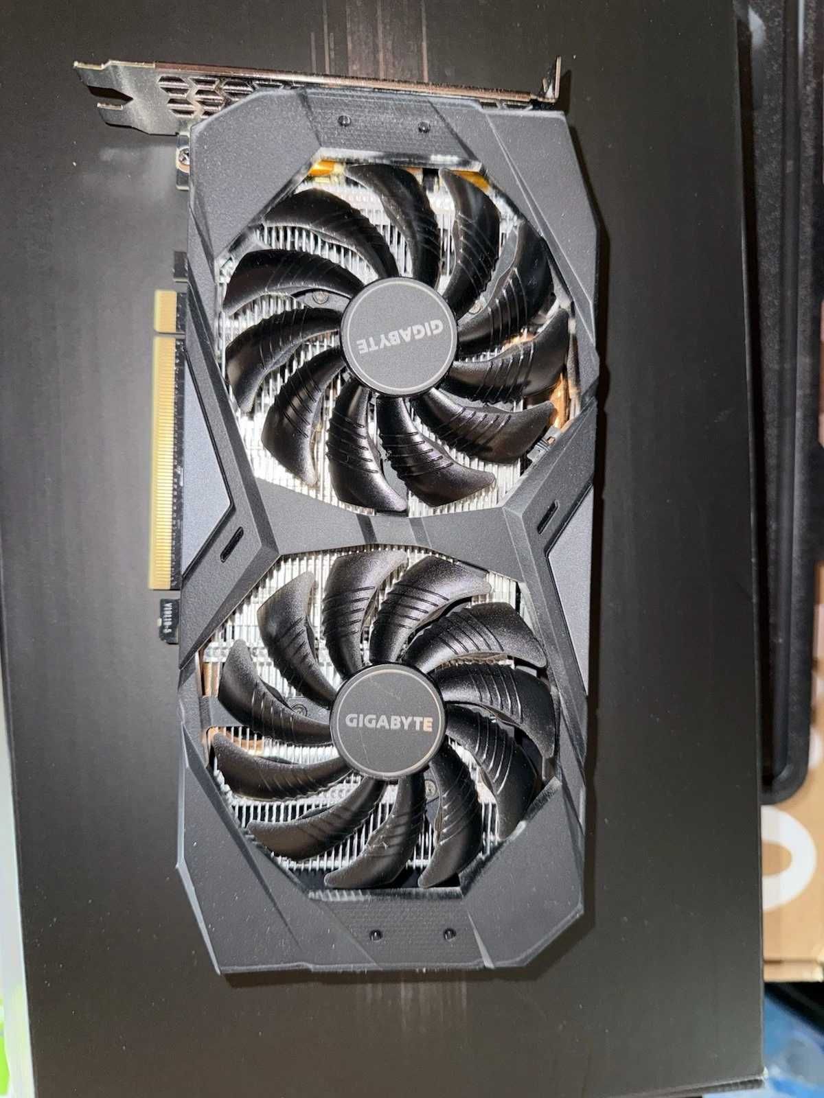 Відеокарта RTX 2060 12Gb Gigabyte Рідкісна !