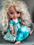Duża interaktywna lalka Elsa Jakks Pacyfic Kraina Lodu Frozen śpiewa g