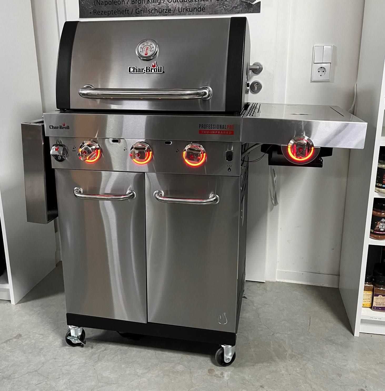 Газовий газовый гриль Char Broil Professional 3400 Pro S3 TRU Infrared