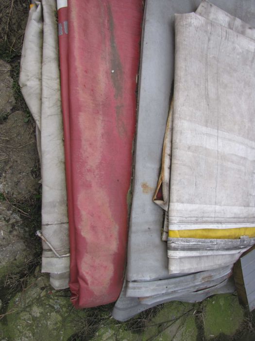 Plandeki używane z naczep oraz przyczep