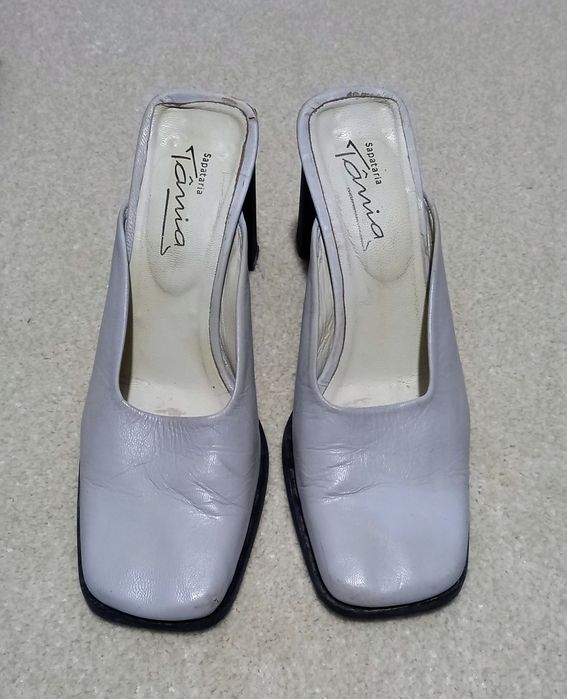 Sapatos de senhora só 1€