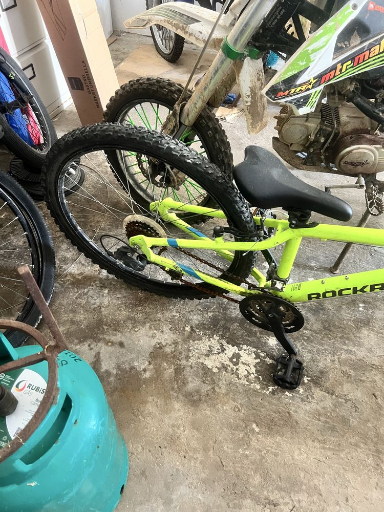 Bicicleta rockrider  st100