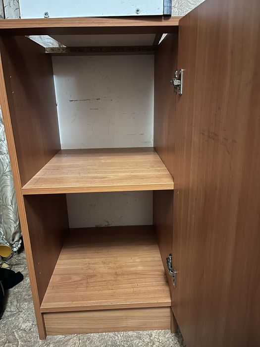 Шкафчик навесной