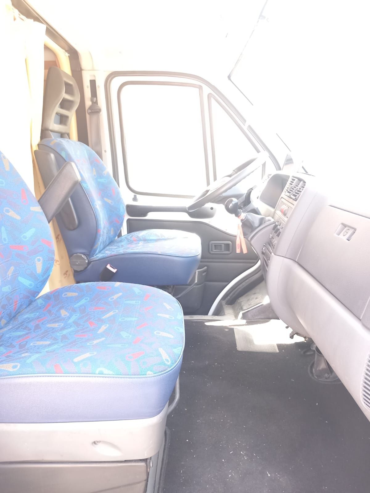Vendo autocaravana para 4 pessoas