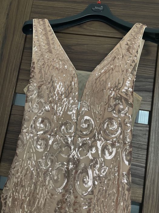 Sukienka nowa dluga cekiny rozm m