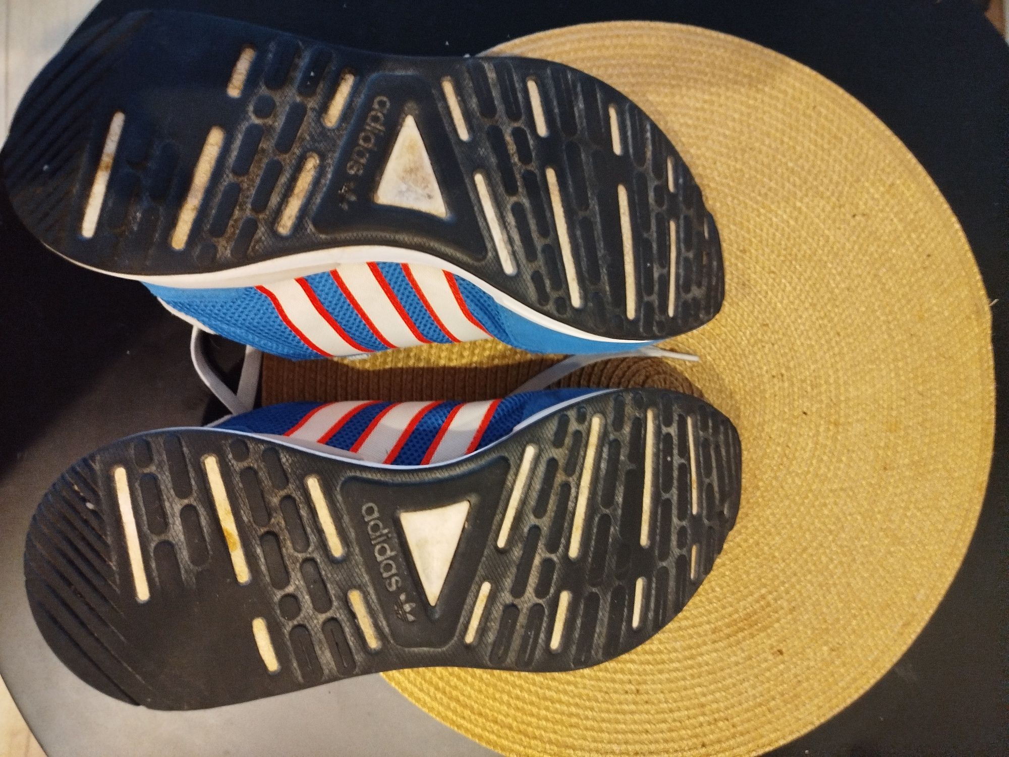 Buty firmy Adidas Retroset