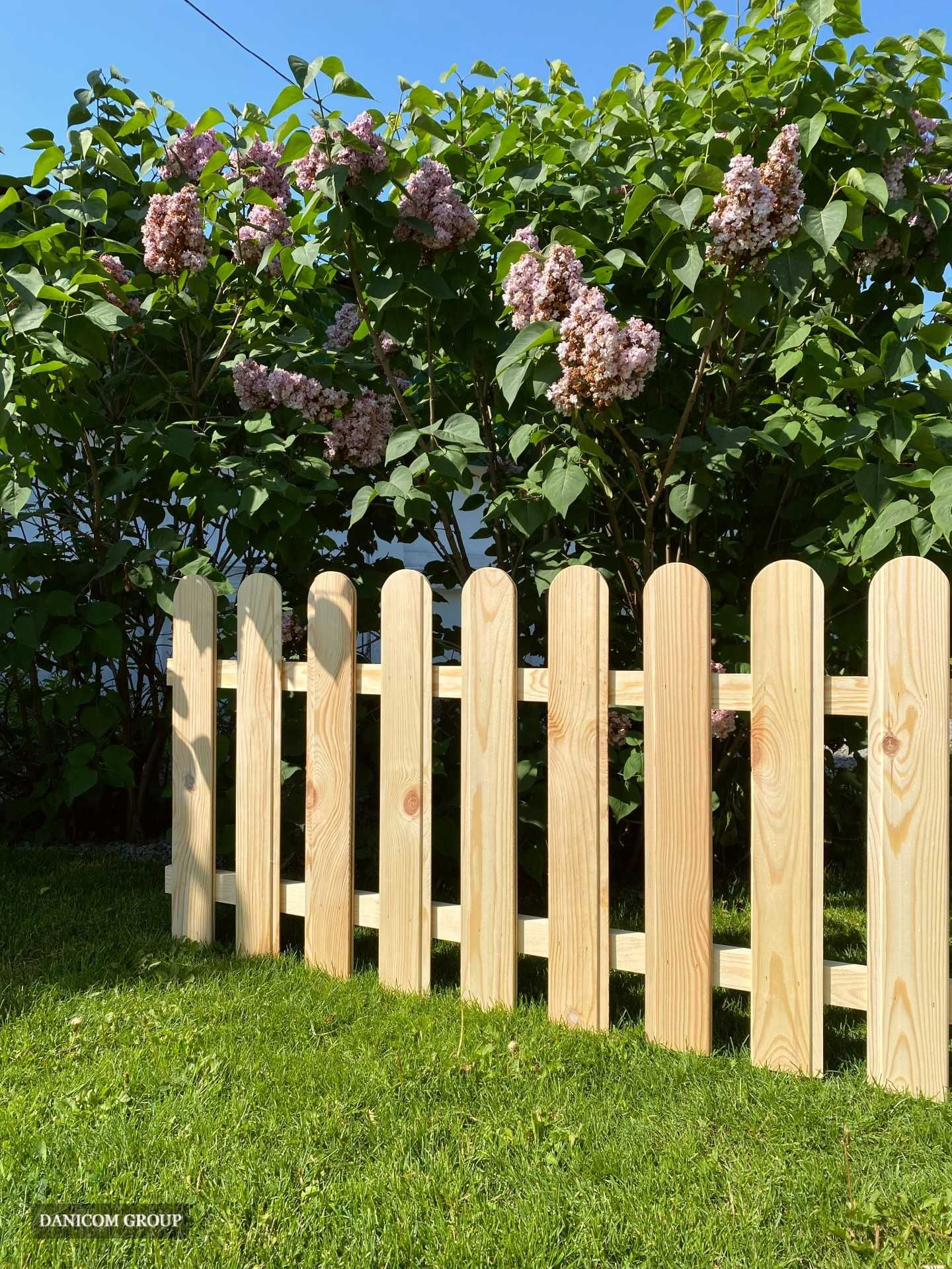 Дерев'яний декоративний паркан, дерев'яна огорожа, дерев'яний забор