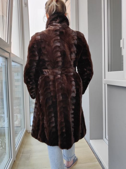 Шуба норковая. В отличном состоянии