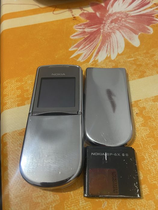 Продам Nokia 8800d