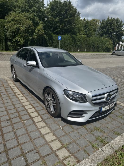 Mercedes-Benz Klasa E 220 d T 9G-TRONIC AMG Line