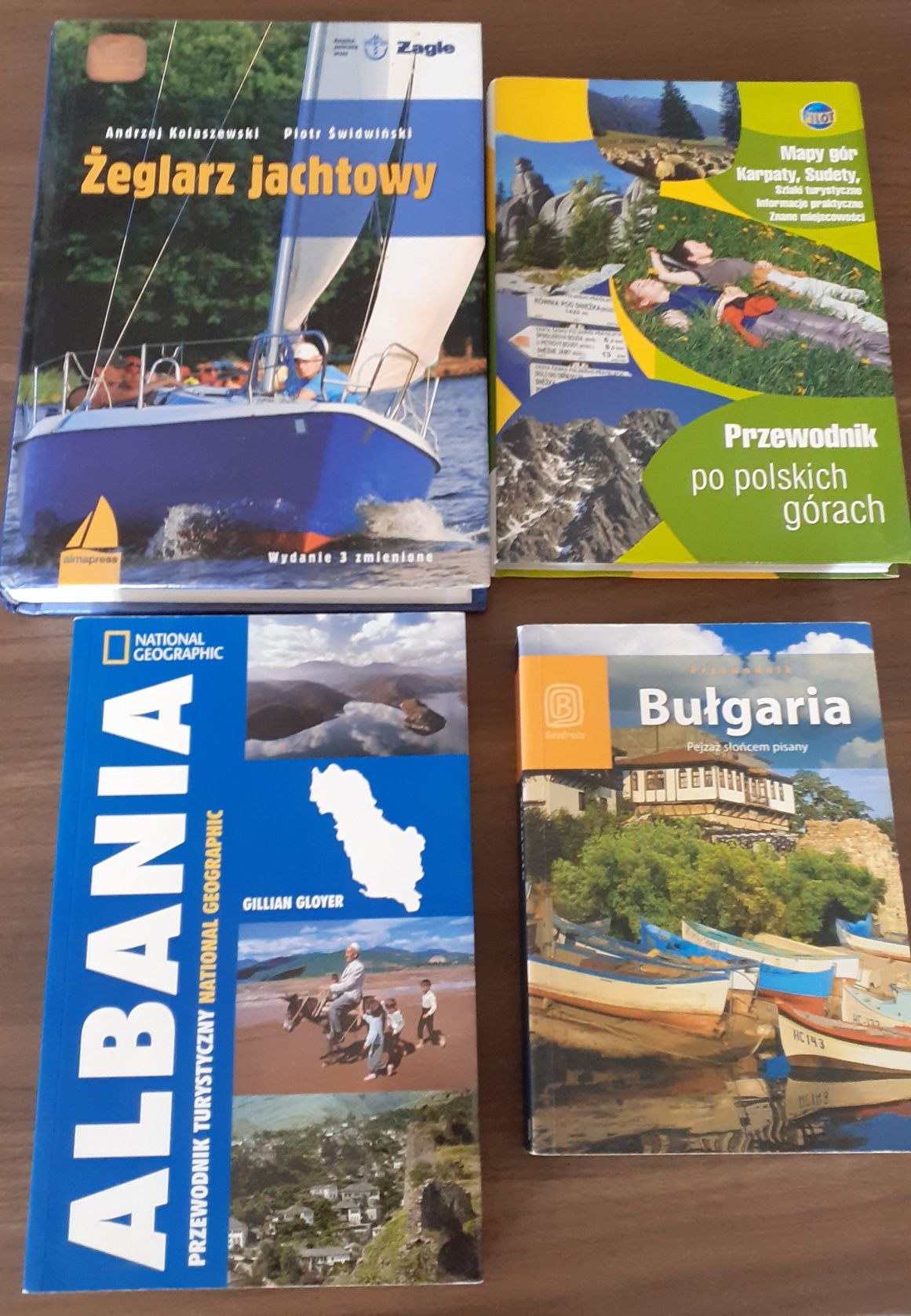 Przewodnik po polskich górach. Mapy gór  Karpaty, Sudety, Szlaki