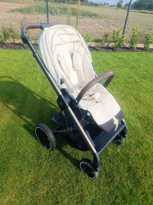 Cybex balios s lux spacerówka seashell beige 2023