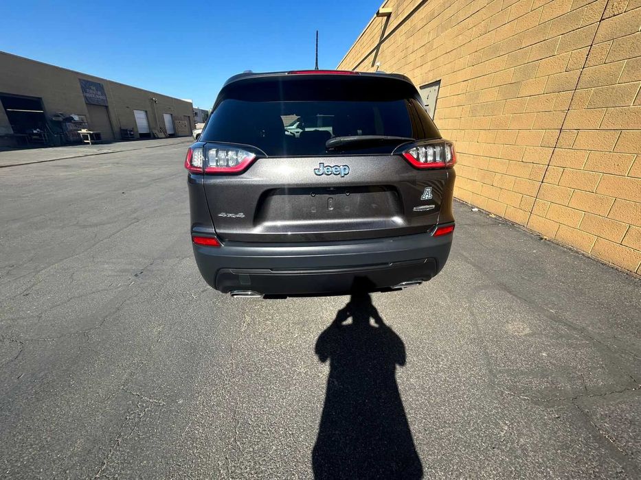 Jeep Cherokee Latitude Plus 2020 року