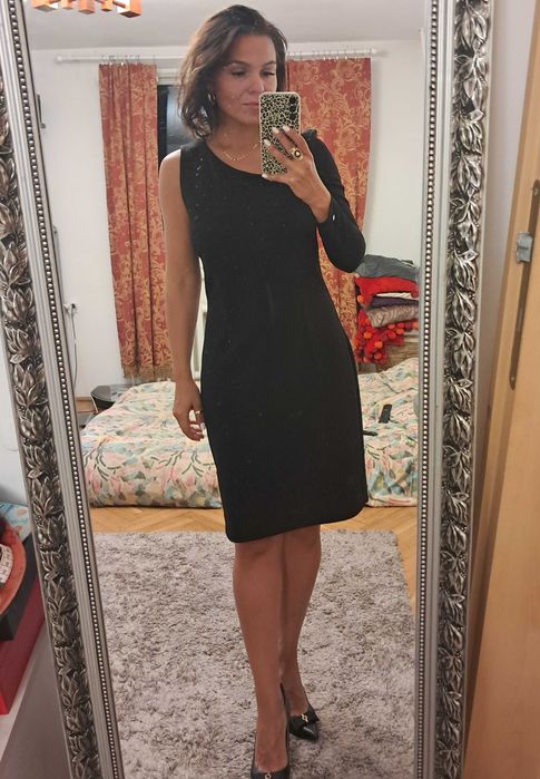 Krótka czarna elegancka sukienka Simple rozm. L
