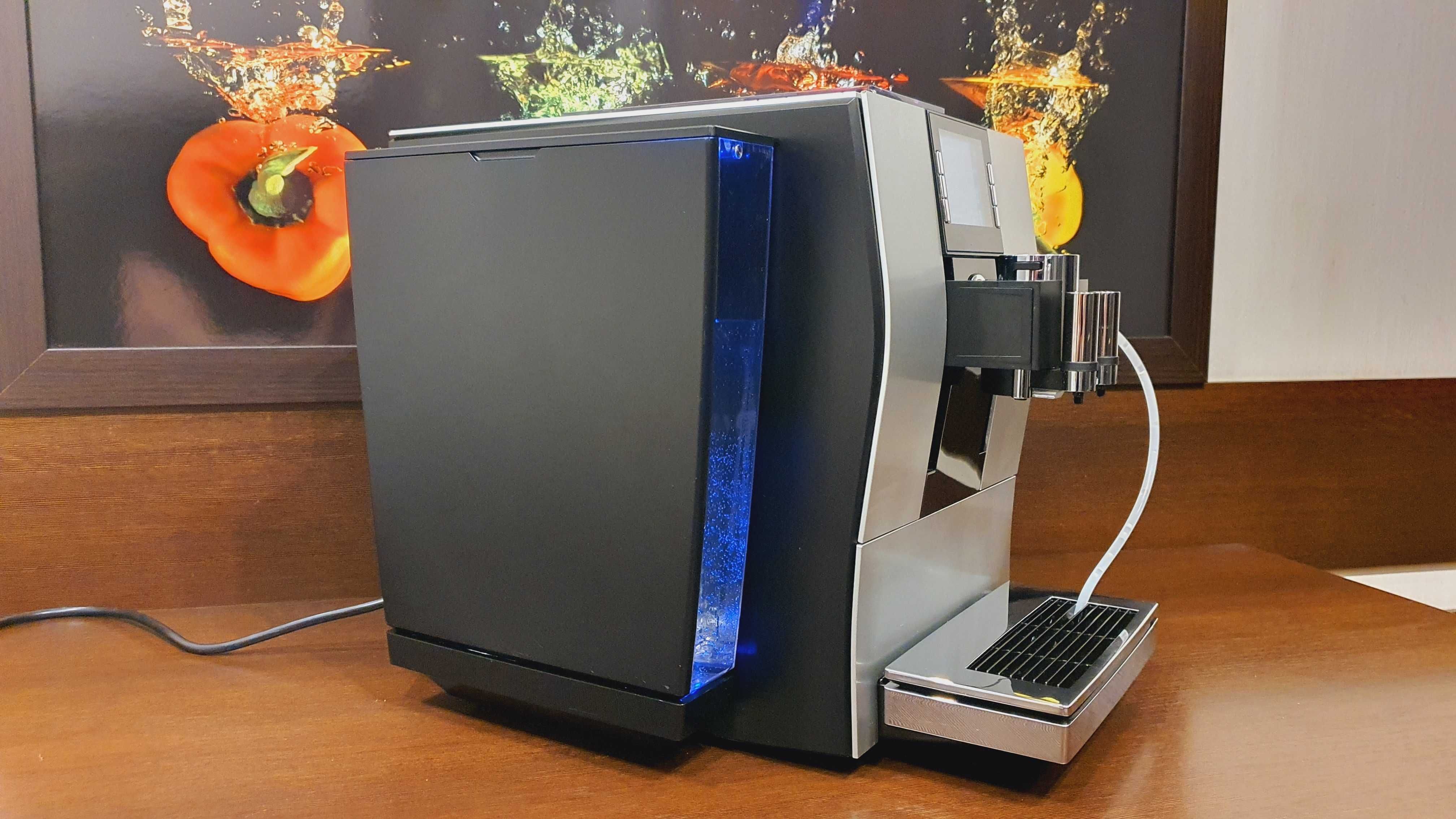 JURA IMPRESSA Z6 SATIN Premium SWISS Made One Touch Cappuccino Latte